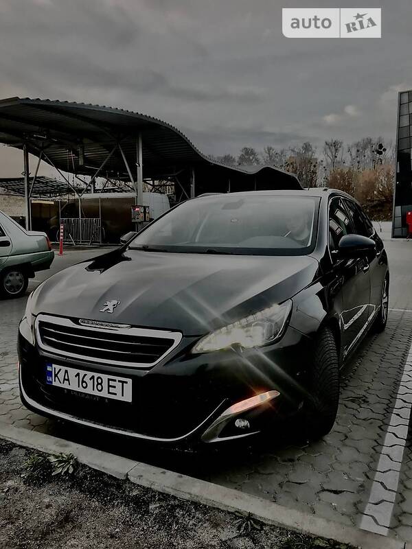 Универсал Peugeot 308 2015 в Киеве