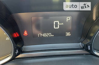 Універсал Peugeot 308 2017 в 