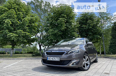 Peugeot 308 2015