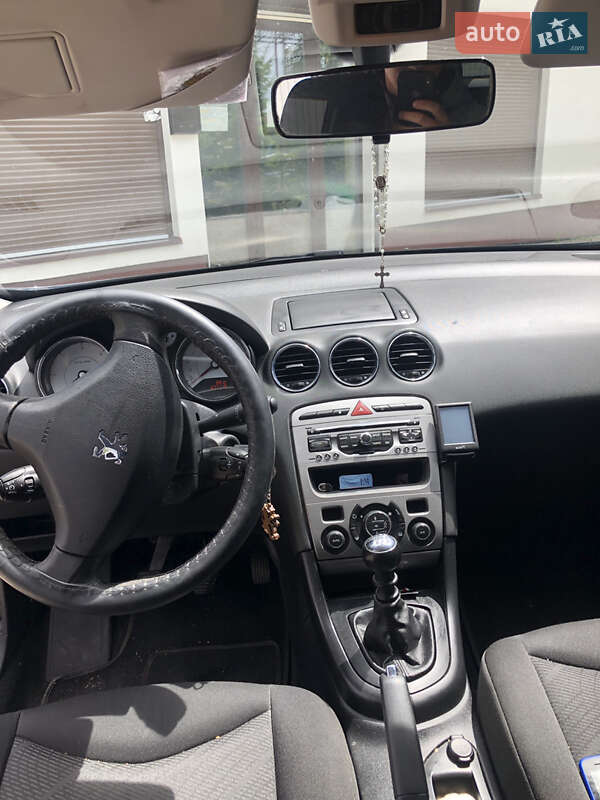 Универсал Peugeot 308 2010 в Львове