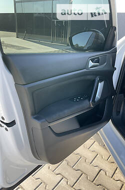 Хетчбек Peugeot 308 2015 в 