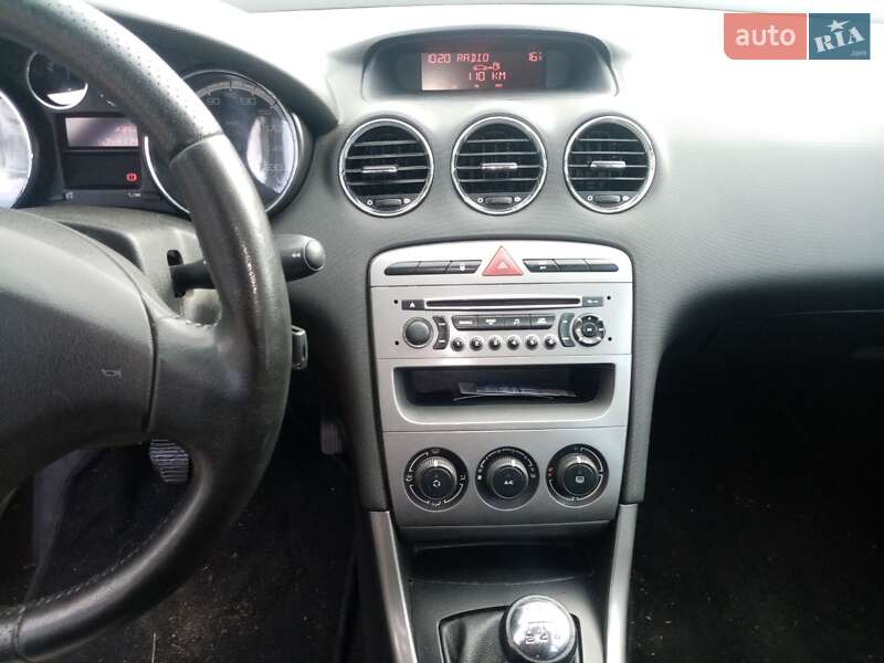 Хэтчбек Peugeot 308 2011 в Старой Выжевке фото 9 Хэтчбек Peugeot 308 2011 в Старой Выжевке