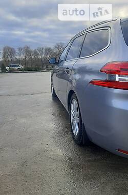 Універсал Peugeot 308 2015 в Любарі