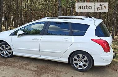 Универсал Peugeot 308 2013 в 