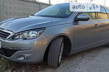 Универсал Peugeot 308 2015 в Львове