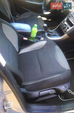 Хэтчбек Peugeot 308 2008 в Львове