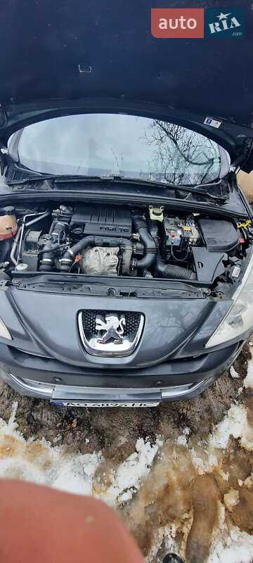 Универсал Peugeot 308 2008 в Ужгороде