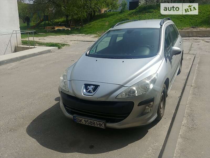 Универсал Peugeot 308 2009 в Ровно