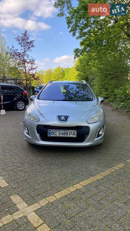 Peugeot 308 2011