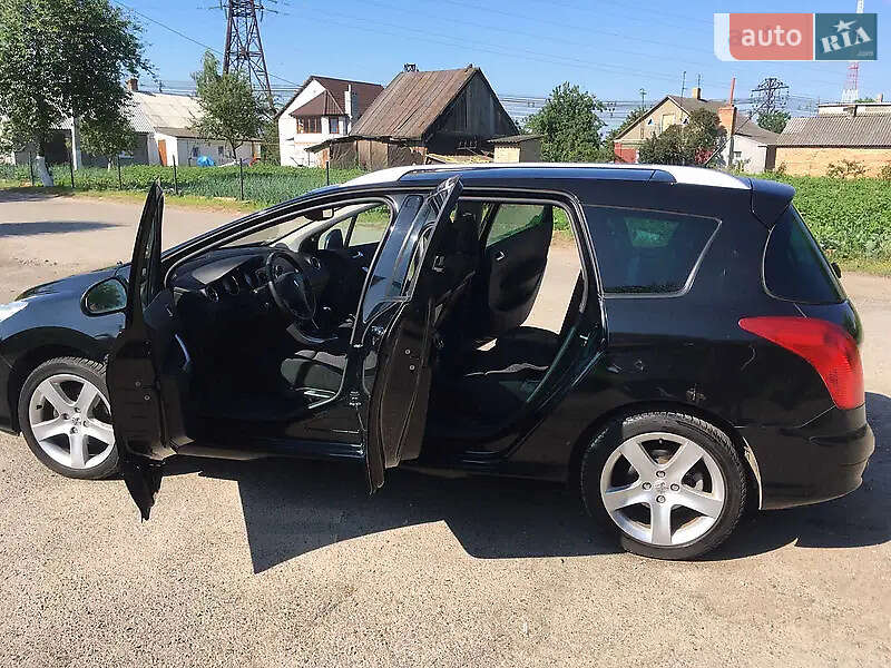 Универсал Peugeot 308 2009 в Маневичах