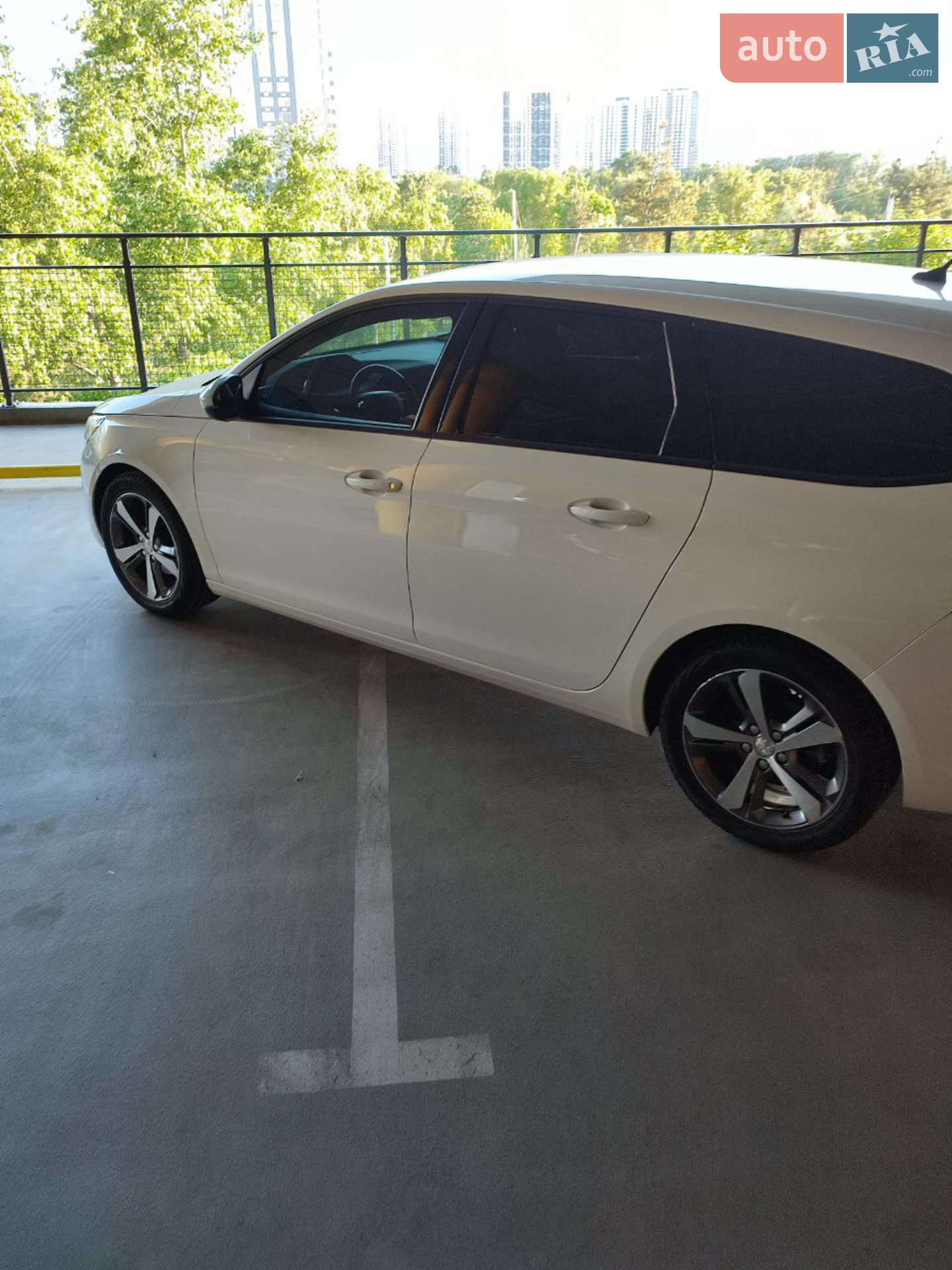 2015 Peugeot 308 - мініатюра 8