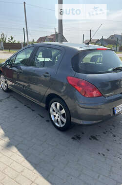 Хетчбек Peugeot 308 2009 в Городку