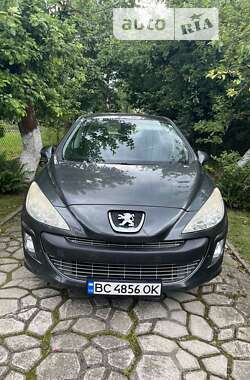 Хэтчбек Peugeot 308 2008 в Львове