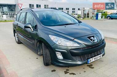 Универсал Peugeot 308 2011 в Киеве