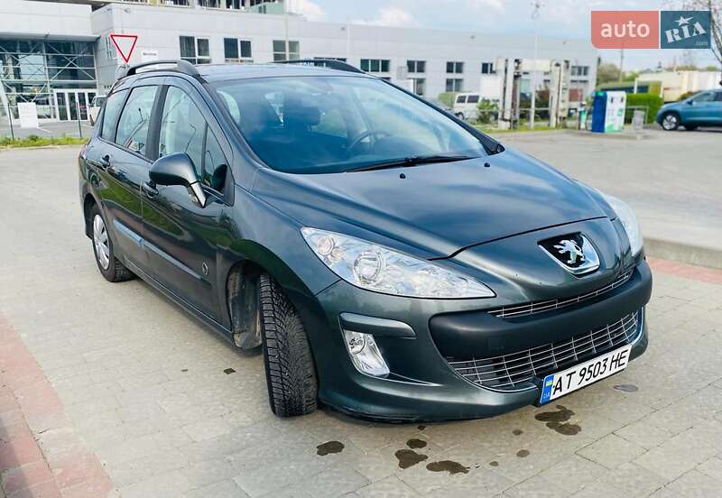 Универсал Peugeot 308 2011 в Киеве