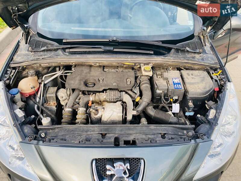 Универсал Peugeot 308 2011 в Киеве