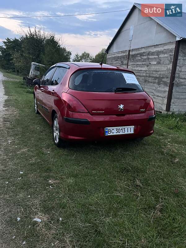 Хетчбек Peugeot 308 2008 в Городку