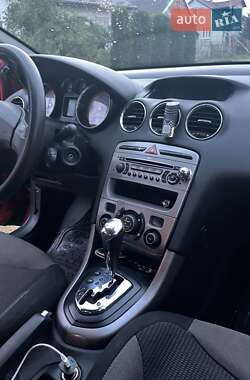 Хэтчбек Peugeot 308 2008 в 