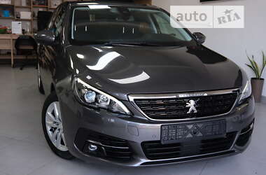 Хетчбек Peugeot 308 2020 в 