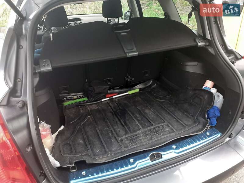 Универсал Peugeot 308 2011 в Киеве фото 16 Универсал Peugeot 308 2011 в Киеве