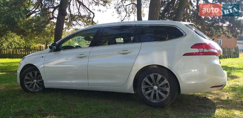 Универсал Peugeot 308 2015 в Сумах