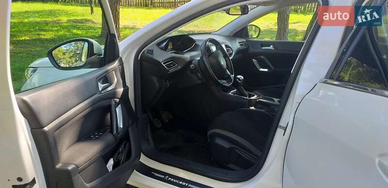 Универсал Peugeot 308 2015 в Сумах