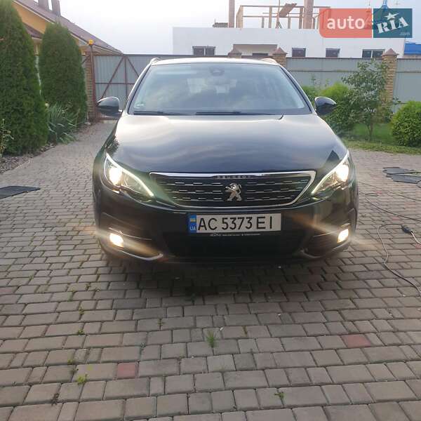 Универсал Peugeot 308 2017 в Луцке