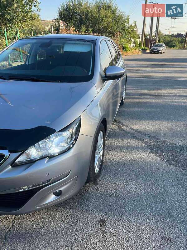Універсал Peugeot 308 2015 в Запоріжжі