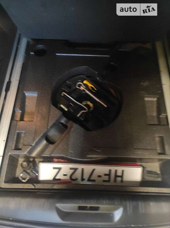 Універсал Peugeot 308 2015 в Решетилівці