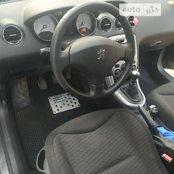 Универсал Peugeot 308 2008 в Золочеве