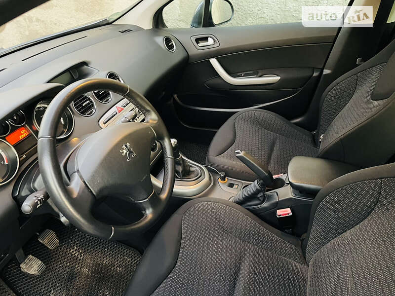 Универсал Peugeot 308 2008 в Киеве