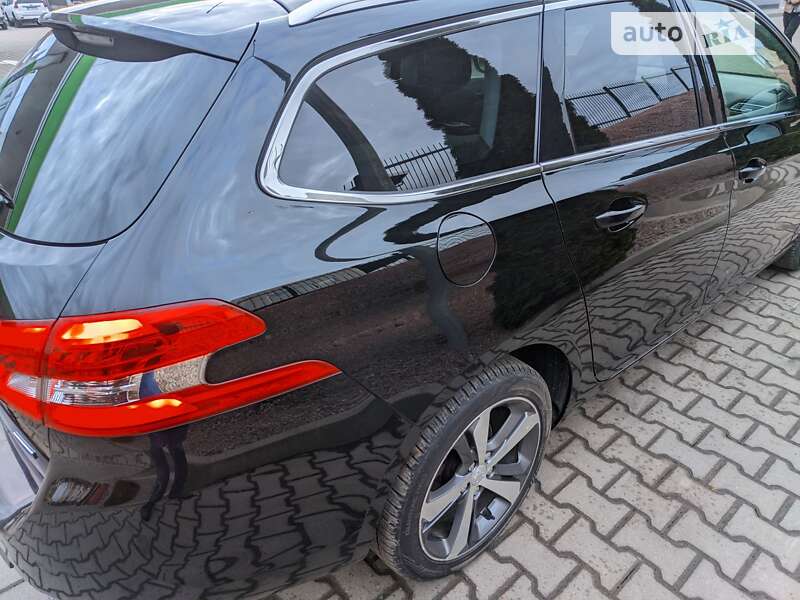 Універсал Peugeot 308 2014 в Рівному