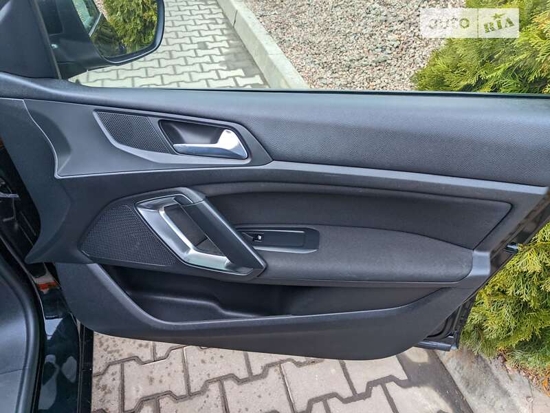 Універсал Peugeot 308 2014 в Рівному