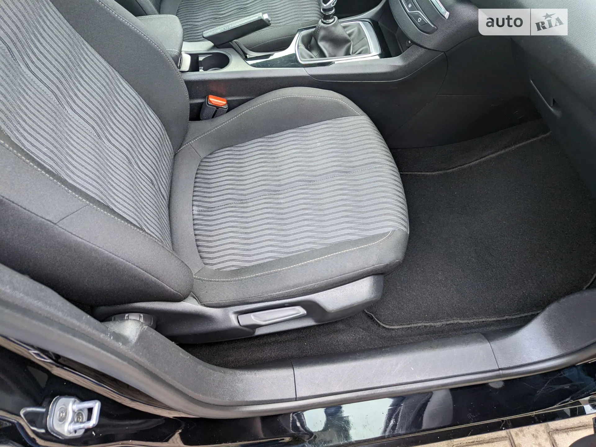 2014 Peugeot 308 - мініатюра 32