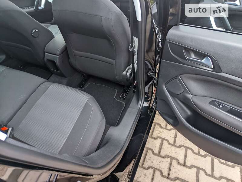 Універсал Peugeot 308 2014 в Рівному