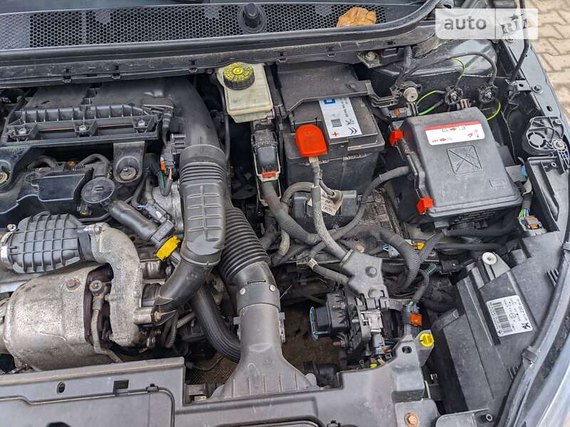 Універсал Peugeot 308 2014 в Рівному