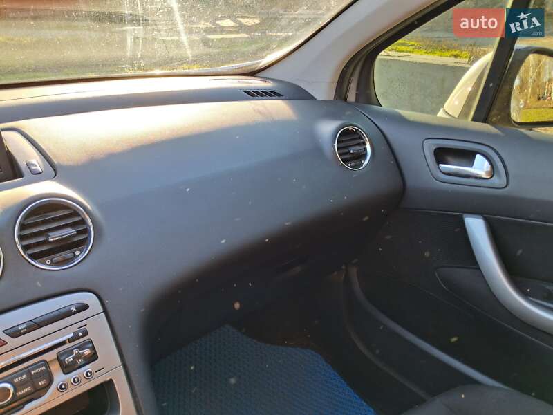 Універсал Peugeot 308 2011 в Києві