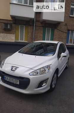 Хэтчбек Peugeot 308 2012 в Киеве