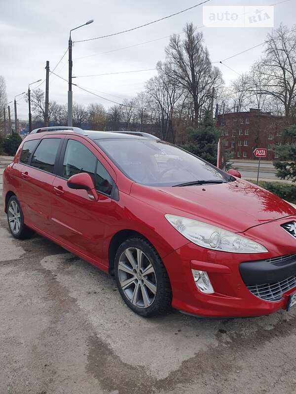 Універсал Peugeot 308 2010 в Дніпрі