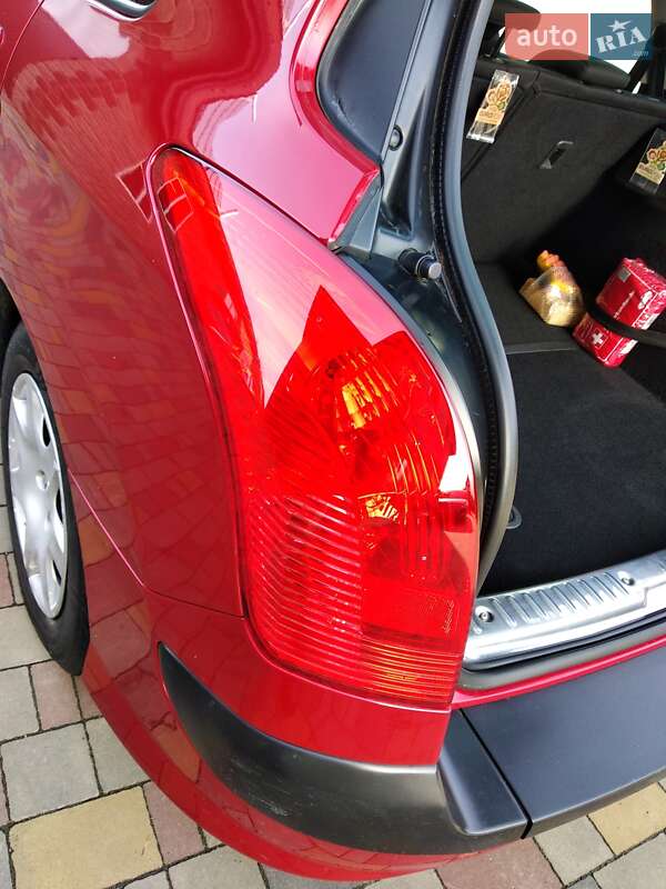 Універсал Peugeot 308 2010 в Дубні