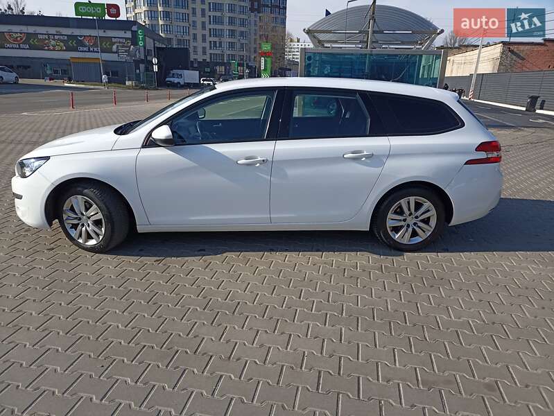 Универсал Peugeot 308 2015 в Киеве