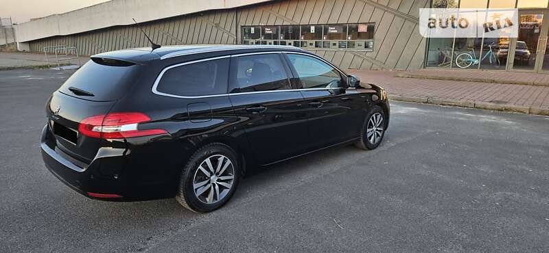 Универсал Peugeot 308 2018 в Львове