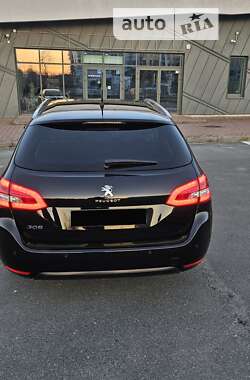 Универсал Peugeot 308 2018 в Львове