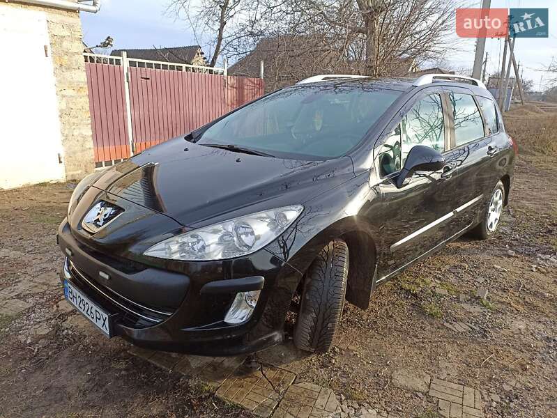 Универсал Peugeot 308 2008 в Раздельной
