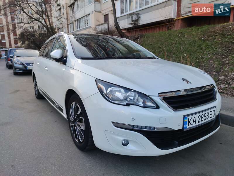 Универсал Peugeot 308 2015 в Киеве