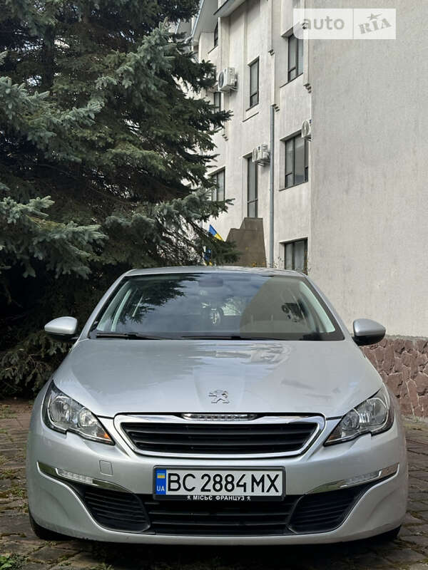 Хетчбек Peugeot 308 2014 в Львові
