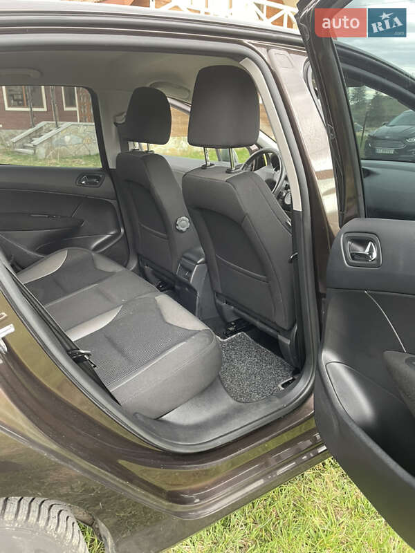 Хэтчбек Peugeot 308 2011 в Коломые