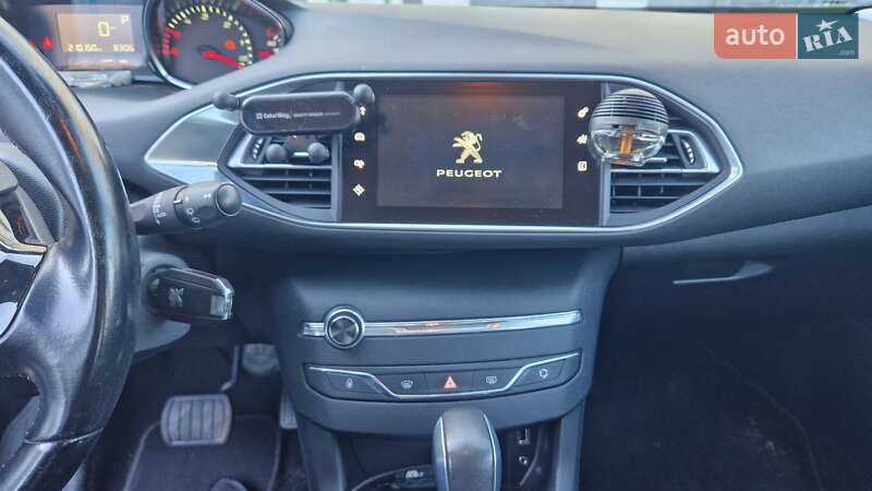 Універсал Peugeot 308 2016 в Львові
