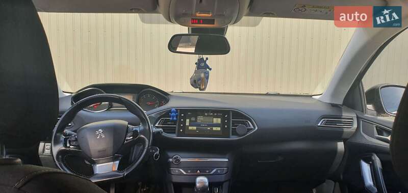 Універсал Peugeot 308 2015 в Івано-Франківську