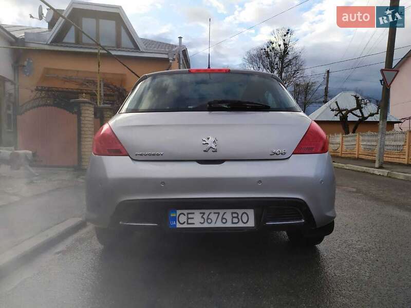Хэтчбек Peugeot 308 2008 в Сторожинце